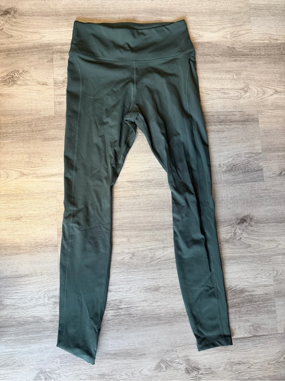 Nike Womens Running Leggings in Olive Green